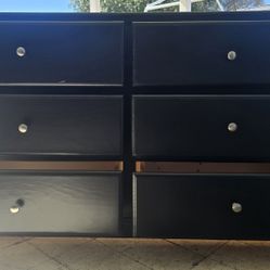 Nice Solid Wood Dresser. 