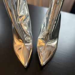 New day Shiny silver Booties