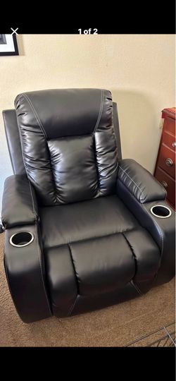 Beautiful elegant upscale luxury Italian Leather All Electric Powered Recliner Chair