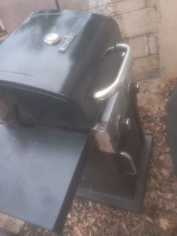 Propane grill  come with propane