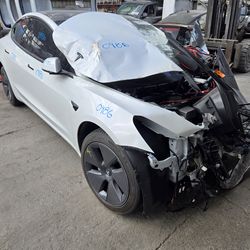 2023 Tesla Model 3 Rwd (Parts Only)