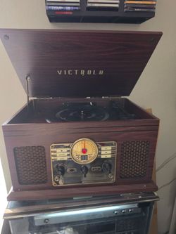 Victrola 6 in 1 player