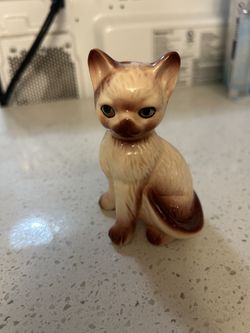 Cat Vintage Figurine 