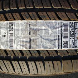 Uniroyal Tiger Paw Gtz All Season 2  -  245 45Z R19  102Y
