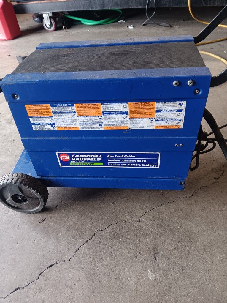 CAMPBELL HAUSFELD MIG FLUX 105 WIRE FEED WELDER for Sale in Indio, CA