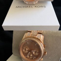 Woman Michael Kors Watch