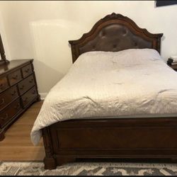 Queen Size Bedroom Set