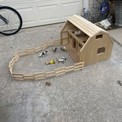 Large Horse House 