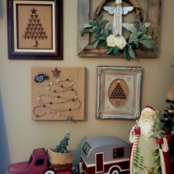 Christmas decor! Rustic/country-themed handcrafted frames.  