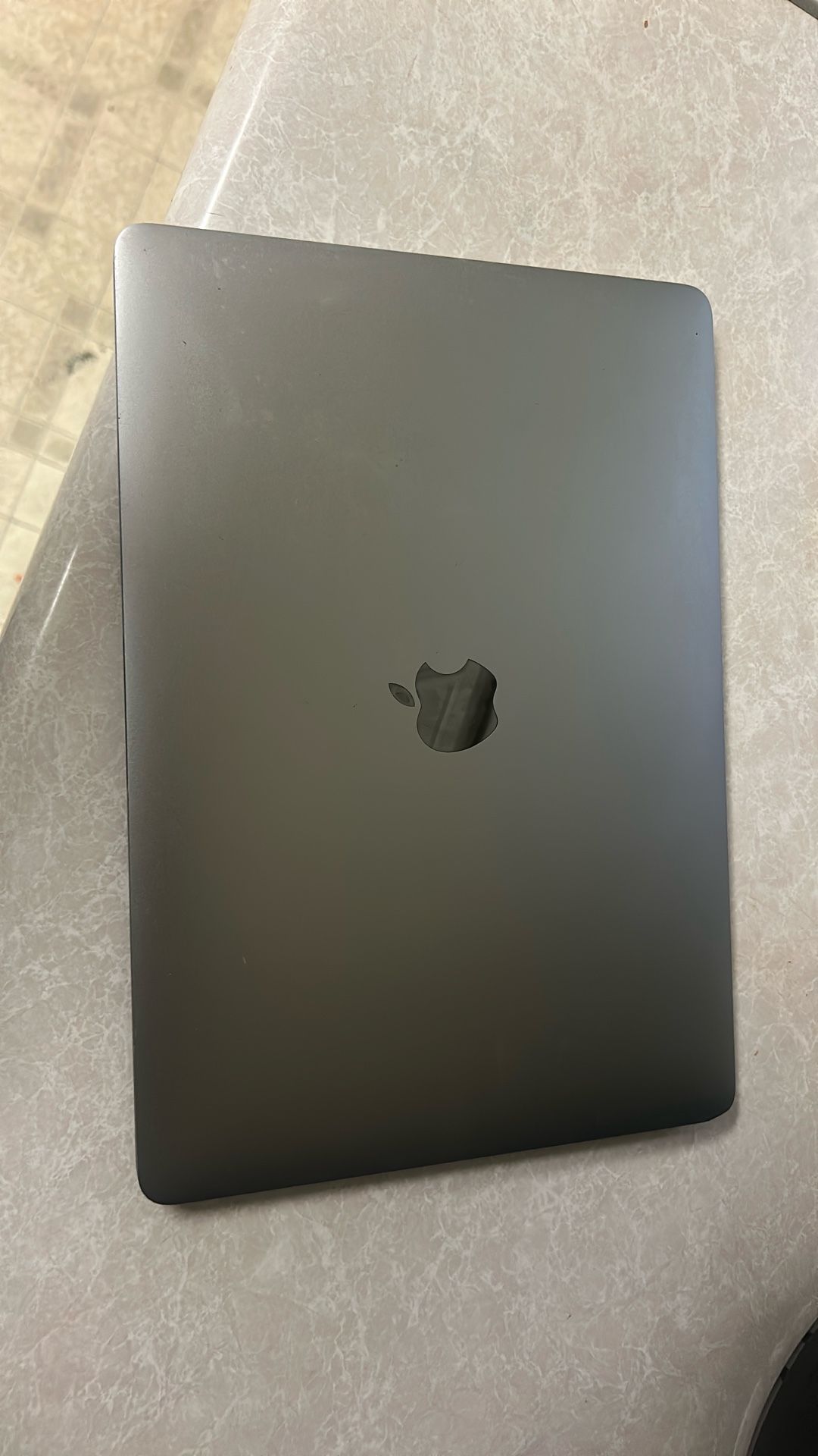 2017 Mac Book Pro PERFECT CONDITION