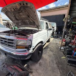 93 Bronco Part Out