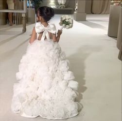 Puffy White Organza Birthday Princess Pageant Dress Long Sleeveless Flower Girl Dresses Party Bow Formal Prom Wedding Gowns