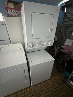 Kenmore 110v Stackable Washer And Dryer 