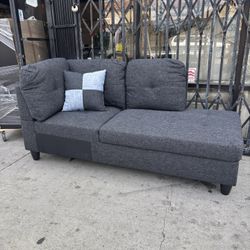 Chaise lounges Floor Sample Số