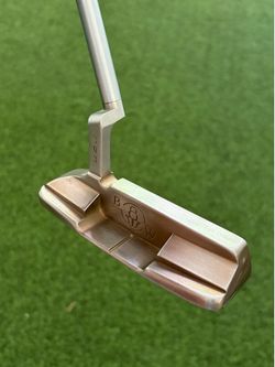 Custom bellum putter 34”