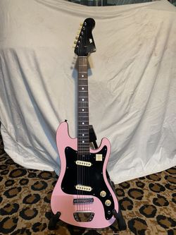Dinette Guitar