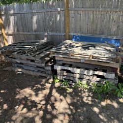Free Wood Pallets 