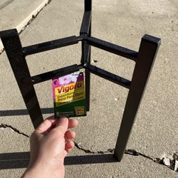 Expandable Plant Stand more available