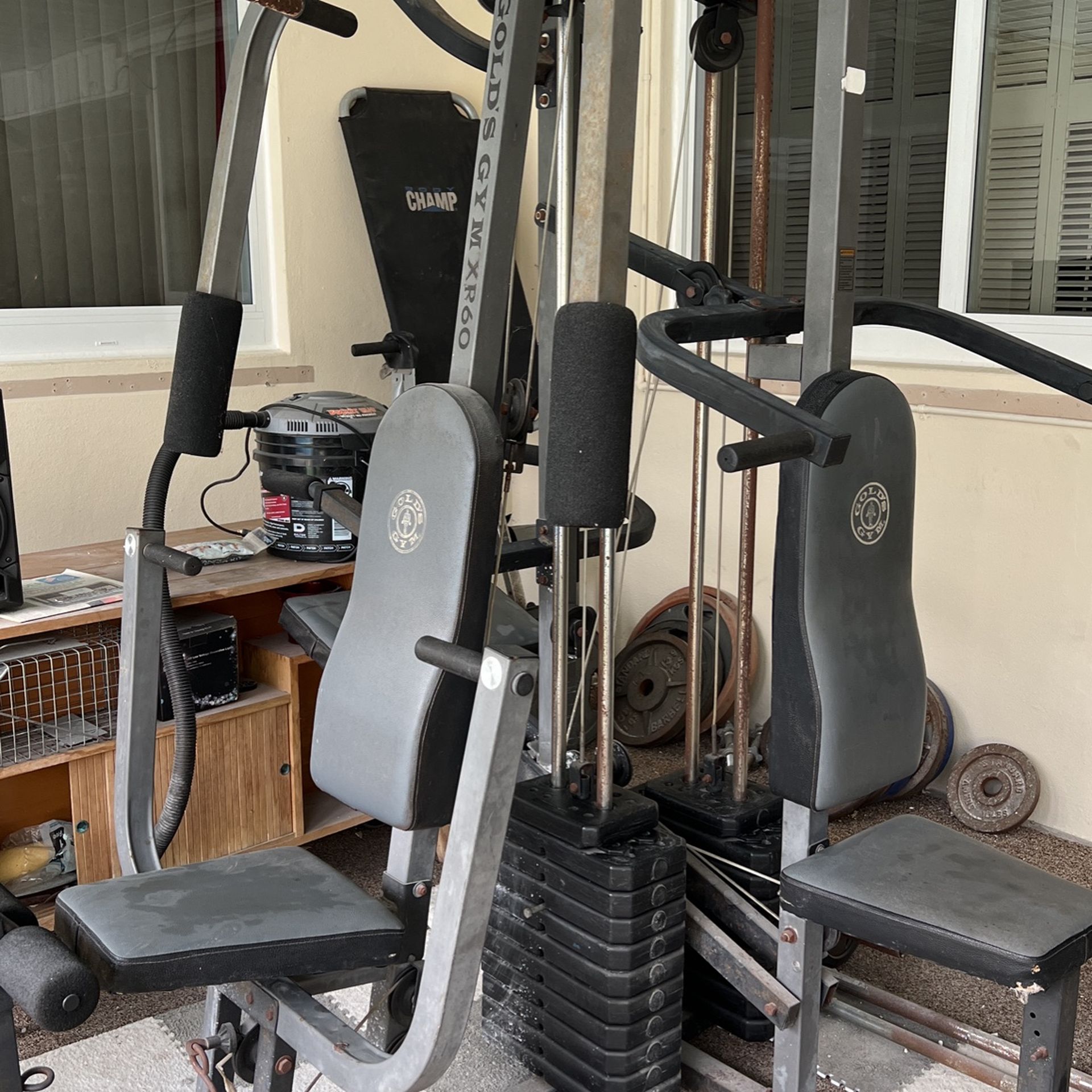 SBD ・EVERLIFT 新品&USEDセット golds gym Bench Gold's Gym Selling Old Equipment Golds Gym Workout