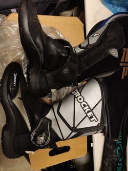 Mc boots rocket
