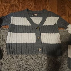 SO Girls striped cardigan sweater sz Medium