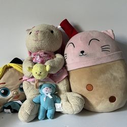 Plushies And Stuffed Animals 