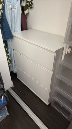 3 drawer dresser