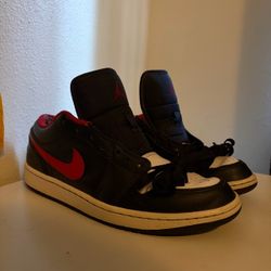 Air Jordan 1 Lows White Toe
