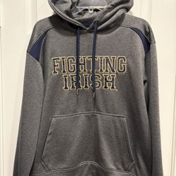 Fighting Irish College Sweatshirt Hoodie Size Small - clothes Spirit wear