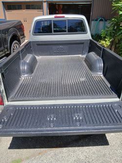 Toyota Tacoma OEM bed liner 6 foot