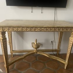 Gorgeous Louis XVI style Gold Giltwood Carved Console Table With Marble 