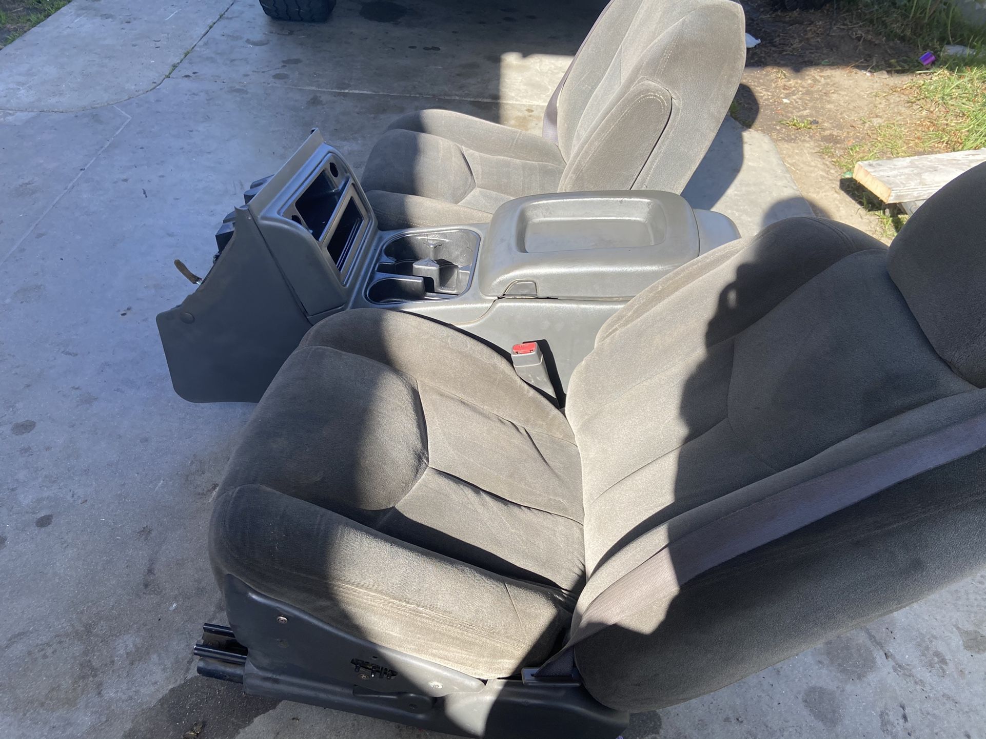 Silverado Seats + Center Console
