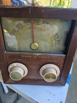 Old Radio For Sale