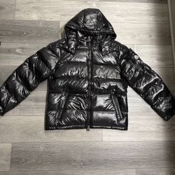 MONCLER JACKET BRAND NEW ALL SIZES BEST OFFERS