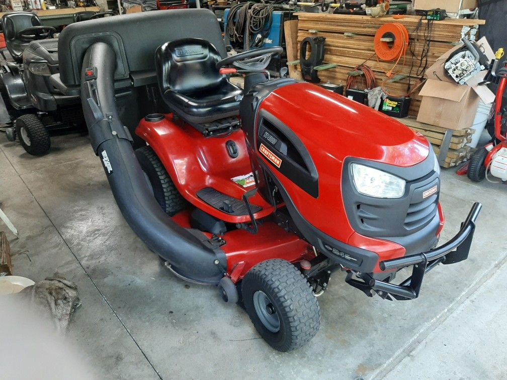 Craftsman YT 4000 Platinum Series Riding Lawn Mower for Sale in Mount