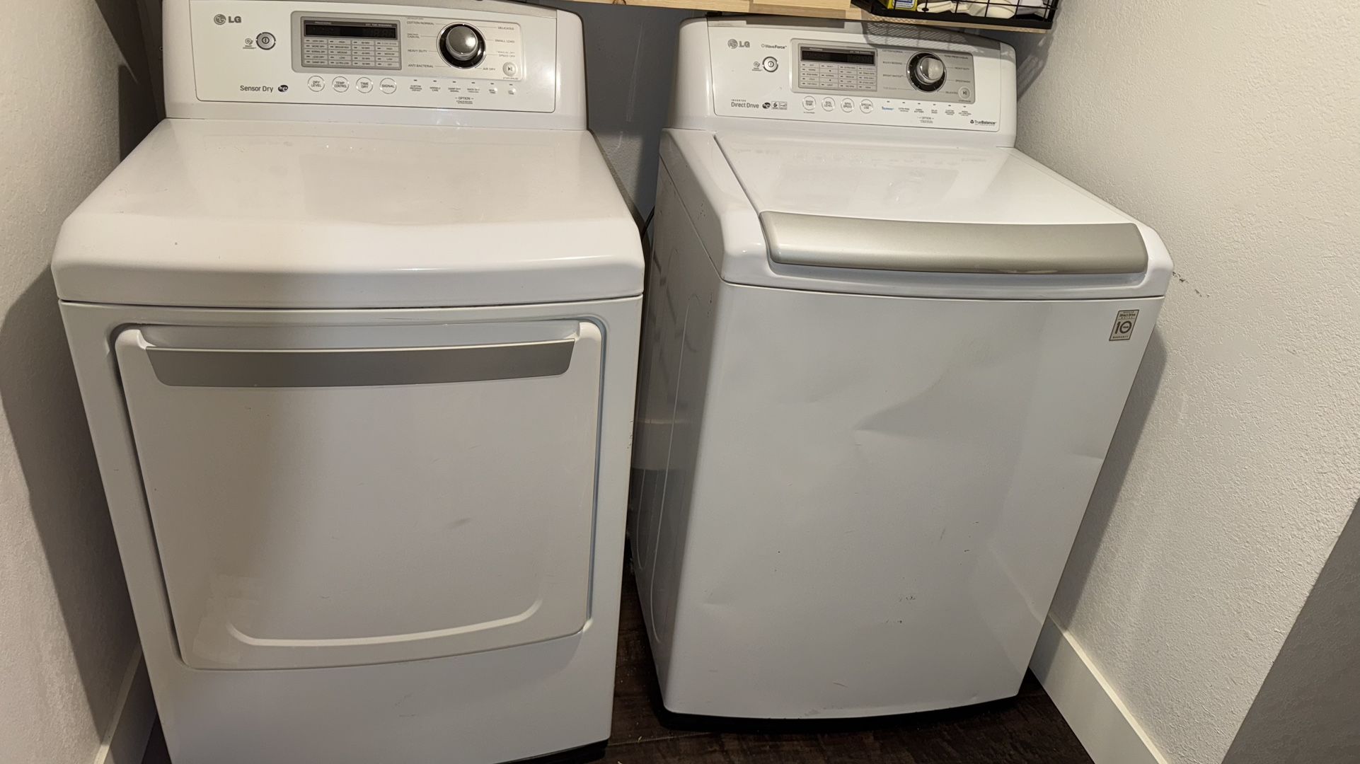 LG WASHER AND DRYER 