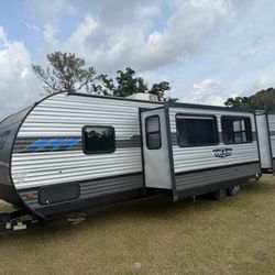 2021 Forest River Rv Camper 33’