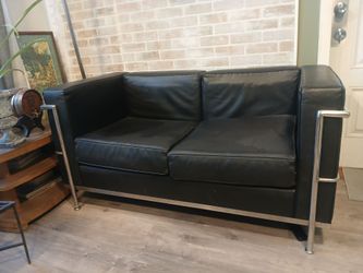 Combusier Style Furniture.