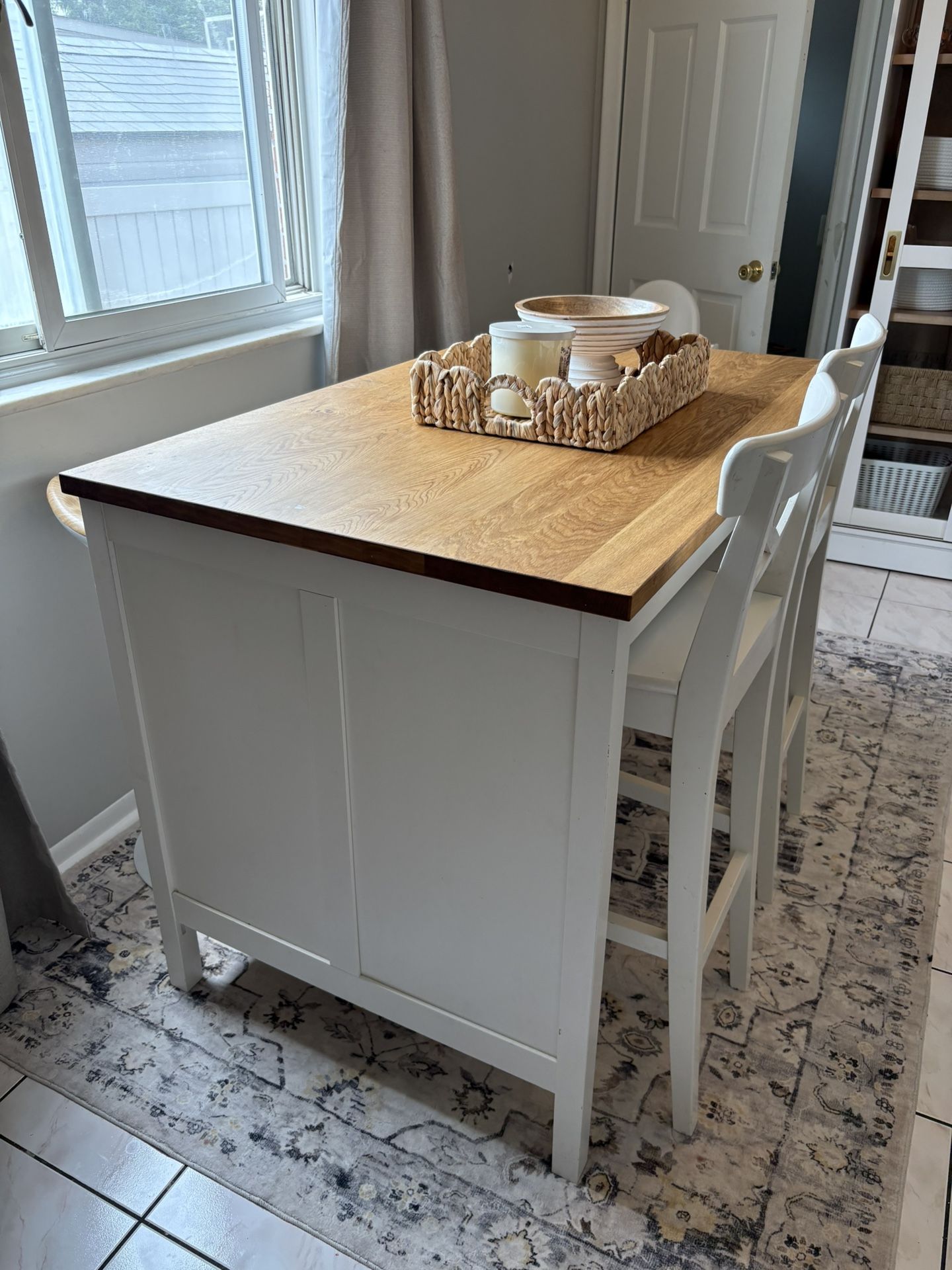 Kitchen Island/ Table