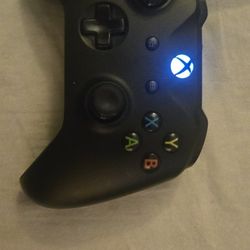 X Box One X 