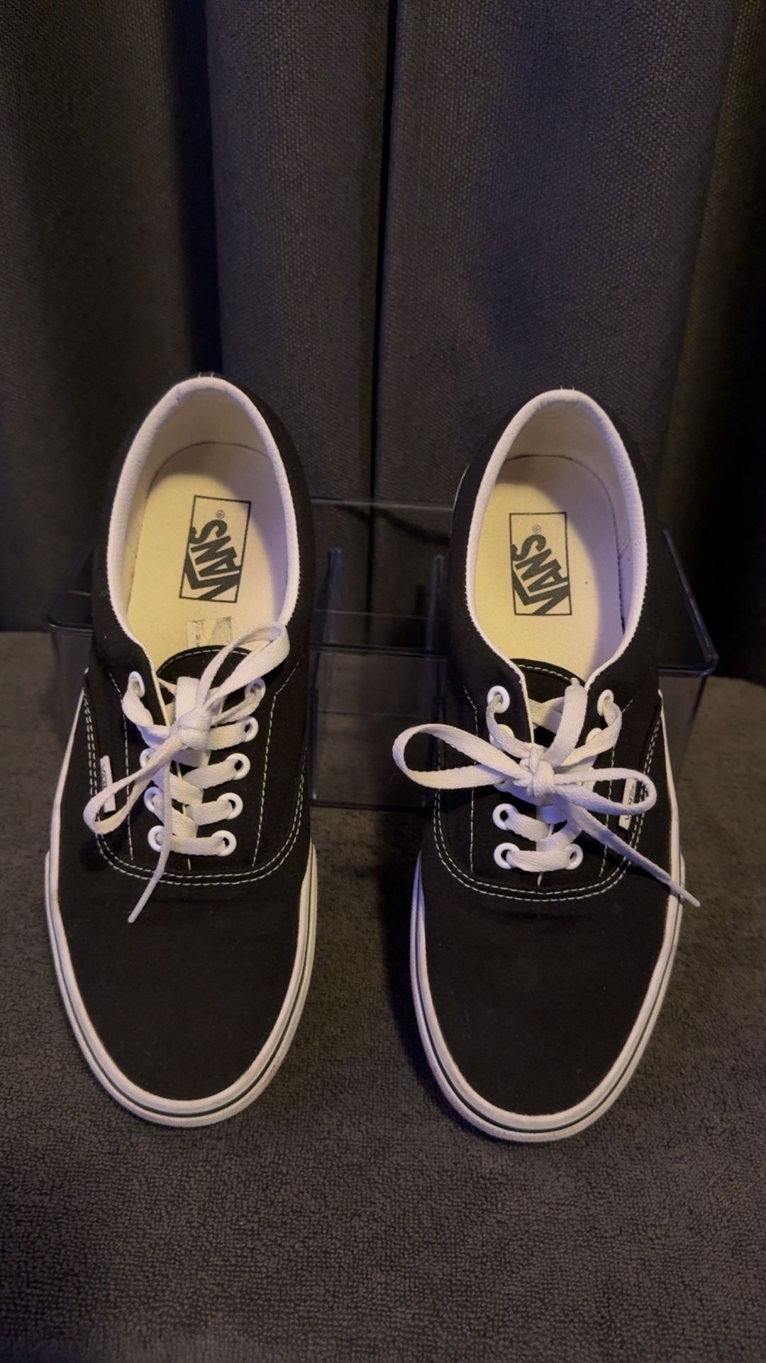 Men’s Black Vans 