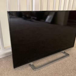 TV - Toshiba 40inch Display