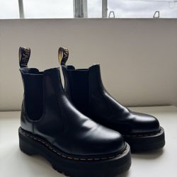 Doc Marten Platform Chelsea Boots - Size 8