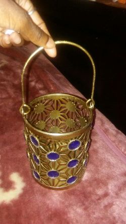 Metal candle holder holds big 17oz jar candle..new