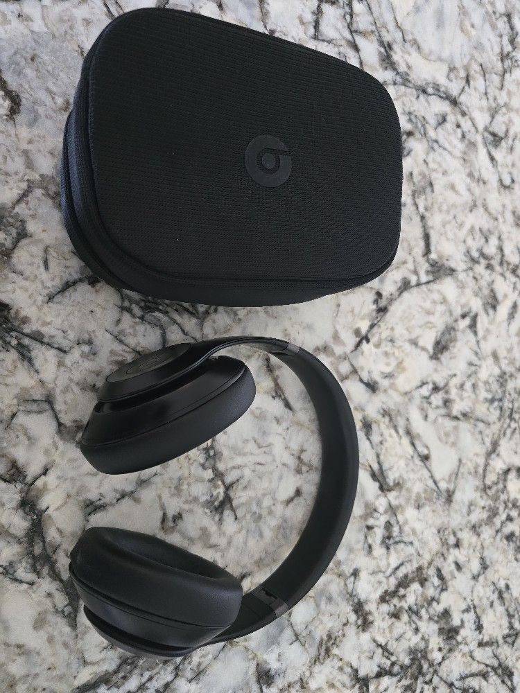 Beats By Dre Studio Pro Headphones