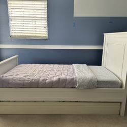 Pottery barn kids Fillmore Twin Bed with trundle & Mattress