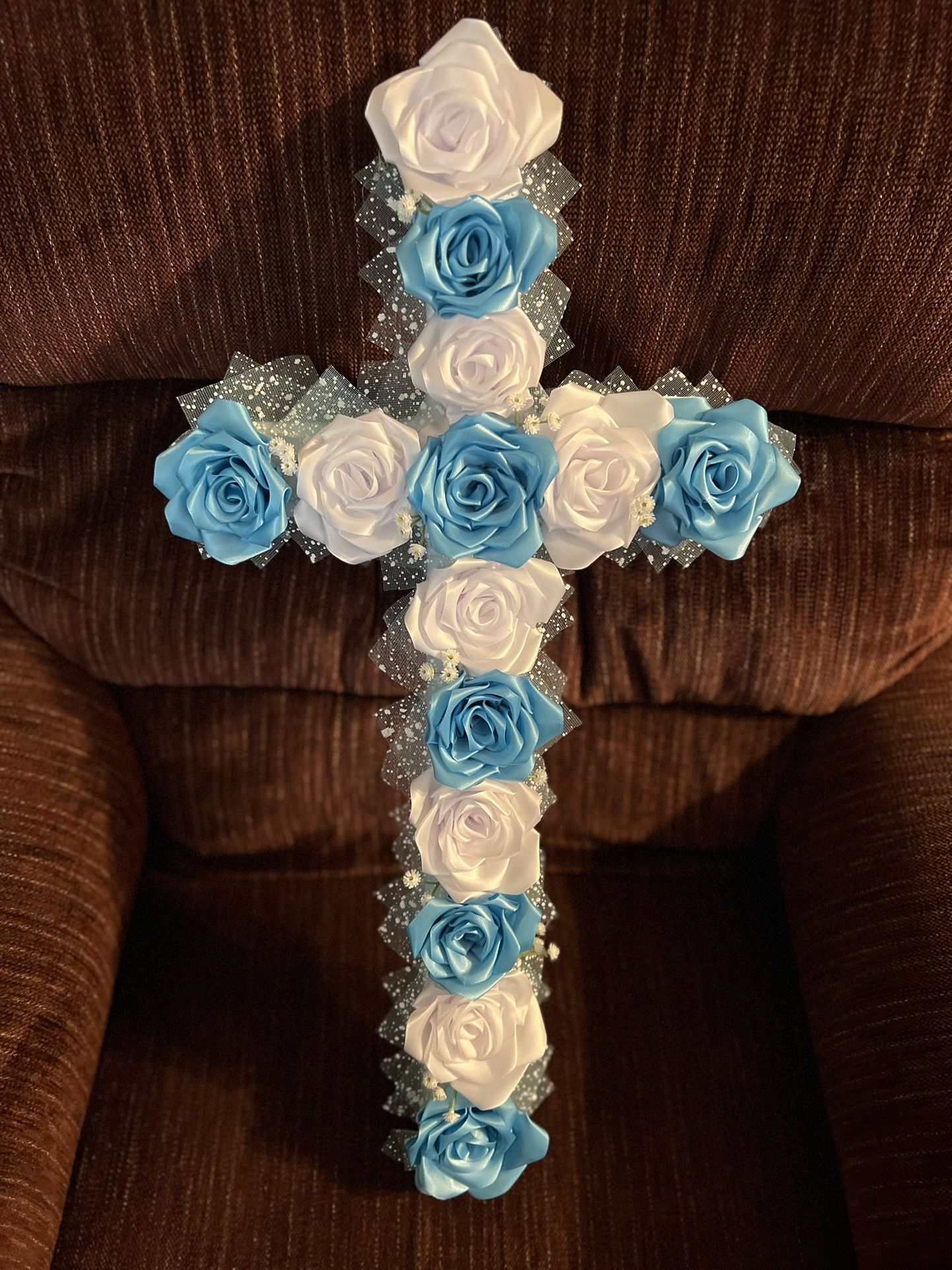 Eternal Roses Cross