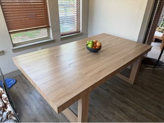 Rectangular dining table