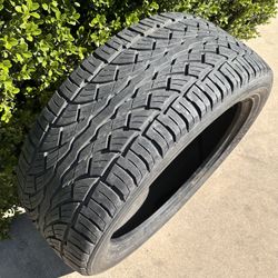 305/45r22 OHTSU ST5000 All Season Tire Used 305 45 22 inch 22”