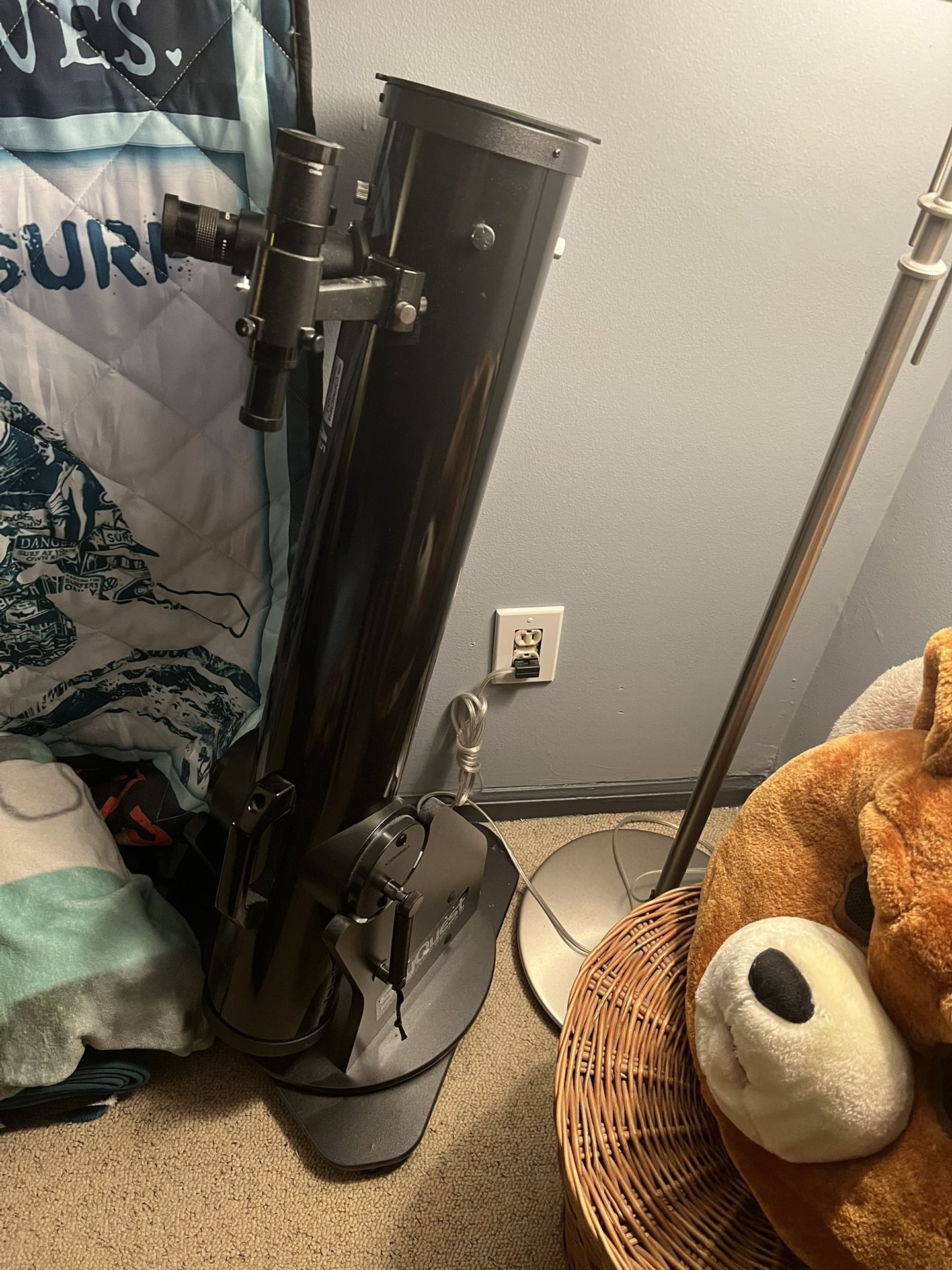 Orion SkyQuest XT4.5 Telescope